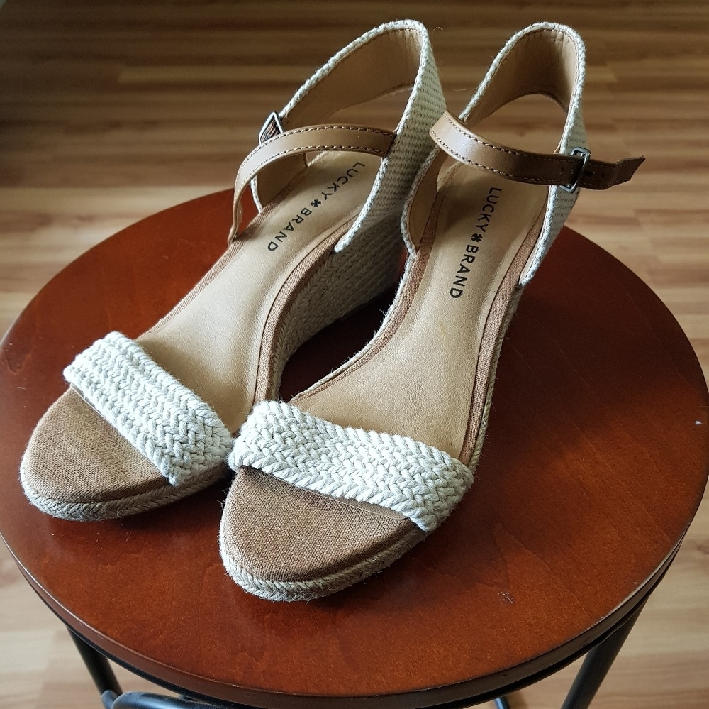 Women's Lucky ☘ Brand Sandals sz 7.5